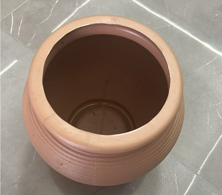 HDPE Modern Minimalist Flower Pot with Multiple Sizes and Long Lifespan for Home Decoration